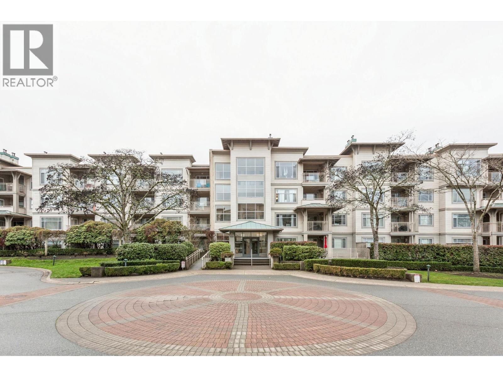 215 8180 Jones Road, Richmond, British Columbia  V6Y 3Z6 - Photo 2 - R3071435