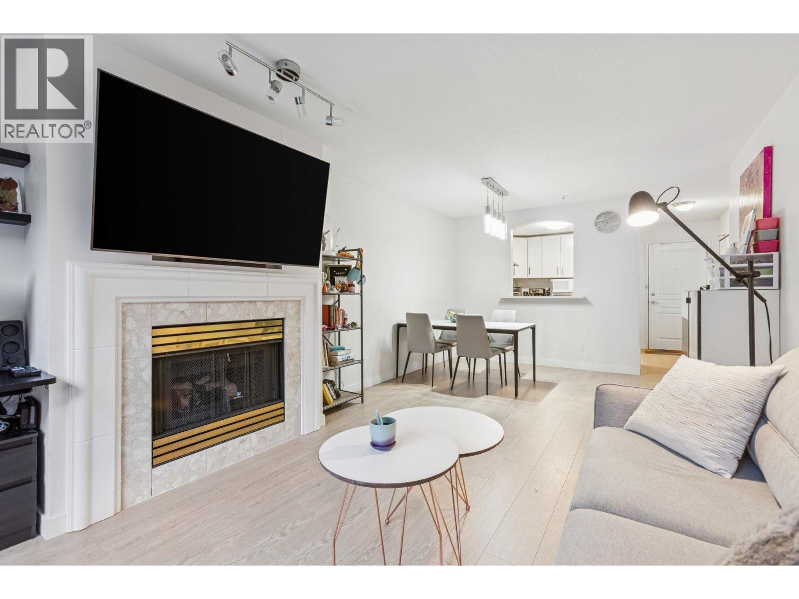 215 8180 Jones Road, Richmond, British Columbia  V6Y 3Z6 - Photo 8 - R3071435