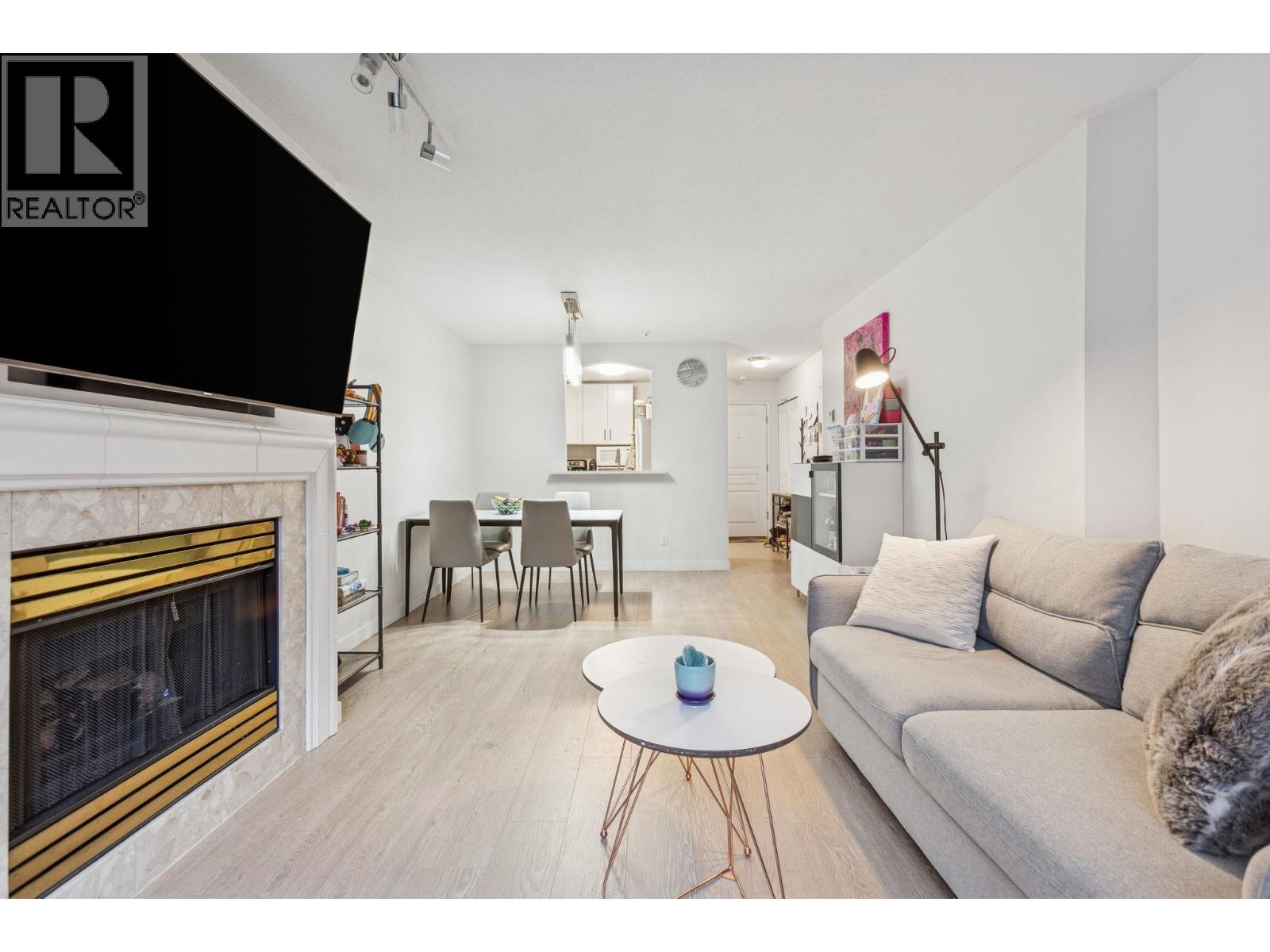 215 8180 Jones Road, Richmond, British Columbia  V6Y 3Z6 - Photo 9 - R3071435