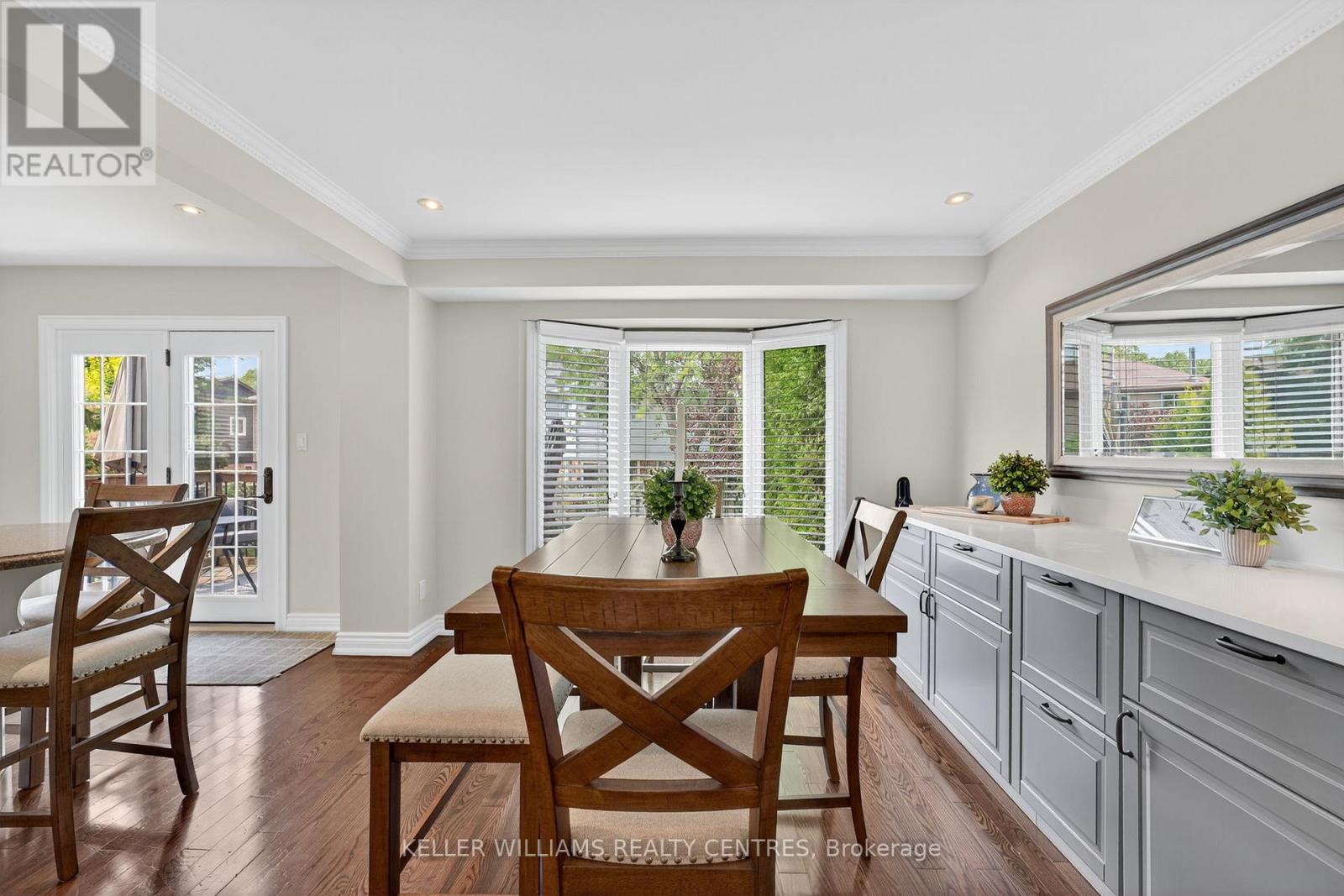 42 Buchanan Crescent, Aurora, Ontario  L4G 5K4 - Photo 10 - N12556688