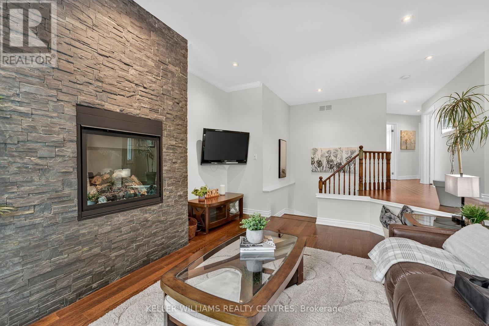 42 Buchanan Crescent, Aurora, Ontario  L4G 5K4 - Photo 22 - N12556688