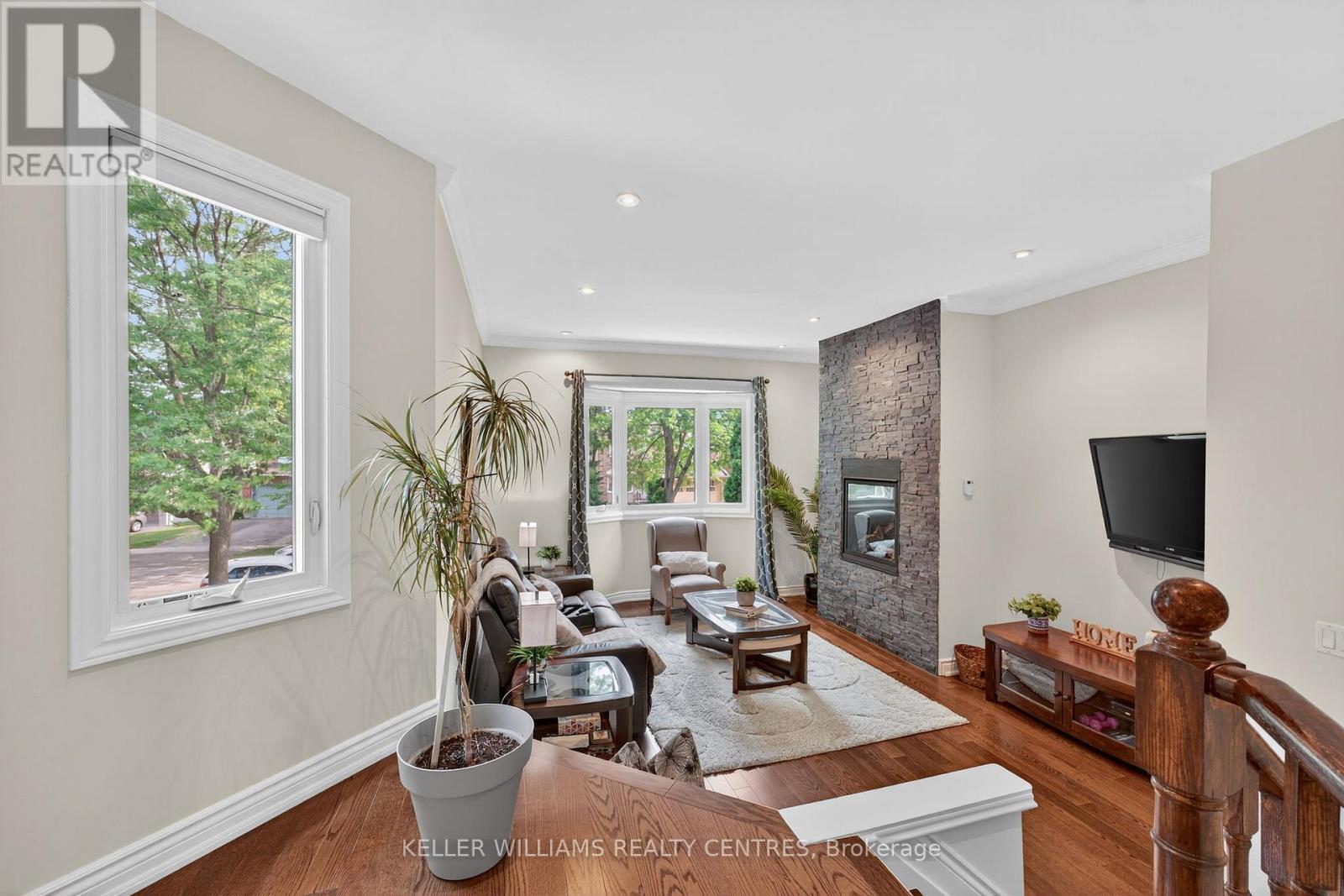 42 Buchanan Crescent, Aurora, Ontario  L4G 5K4 - Photo 24 - N12556688