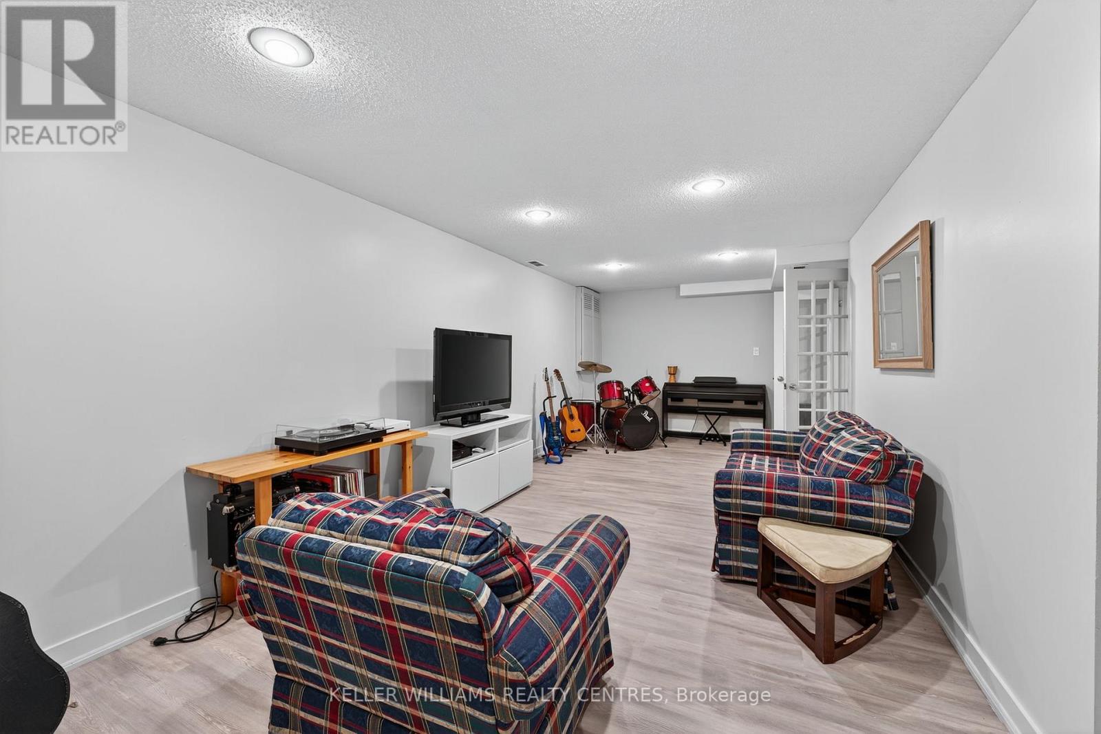 42 Buchanan Crescent, Aurora, Ontario  L4G 5K4 - Photo 34 - N12556688