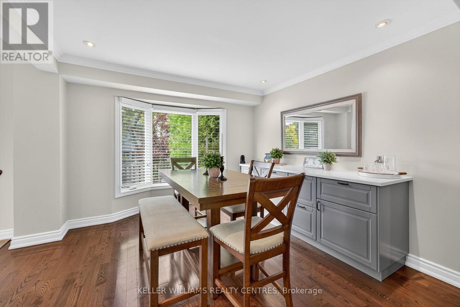 42 Buchanan Crescent, Aurora, Ontario  L4G 5K4 - Photo 8 - N12556688