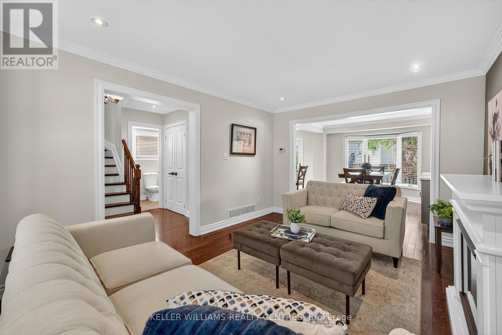 42 Buchanan Crescent, Aurora, Ontario  L4G 5K4 - Photo 7 - N12556688