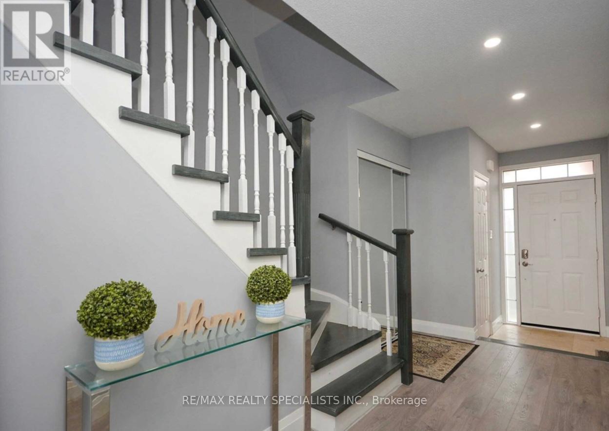 2207 Ridge Landing, Oakville, Ontario  L6M 3L7 - Photo 19 - W12562112