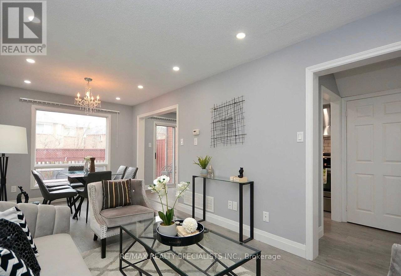 2207 Ridge Landing, Oakville, Ontario  L6M 3L7 - Photo 22 - W12562112