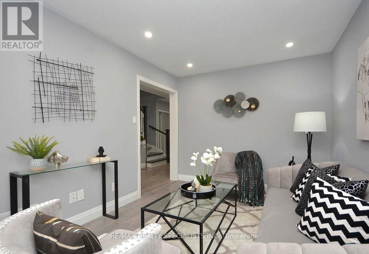 2207 Ridge Landing, Oakville, Ontario  L6M 3L7 - Photo 21 - W12562112