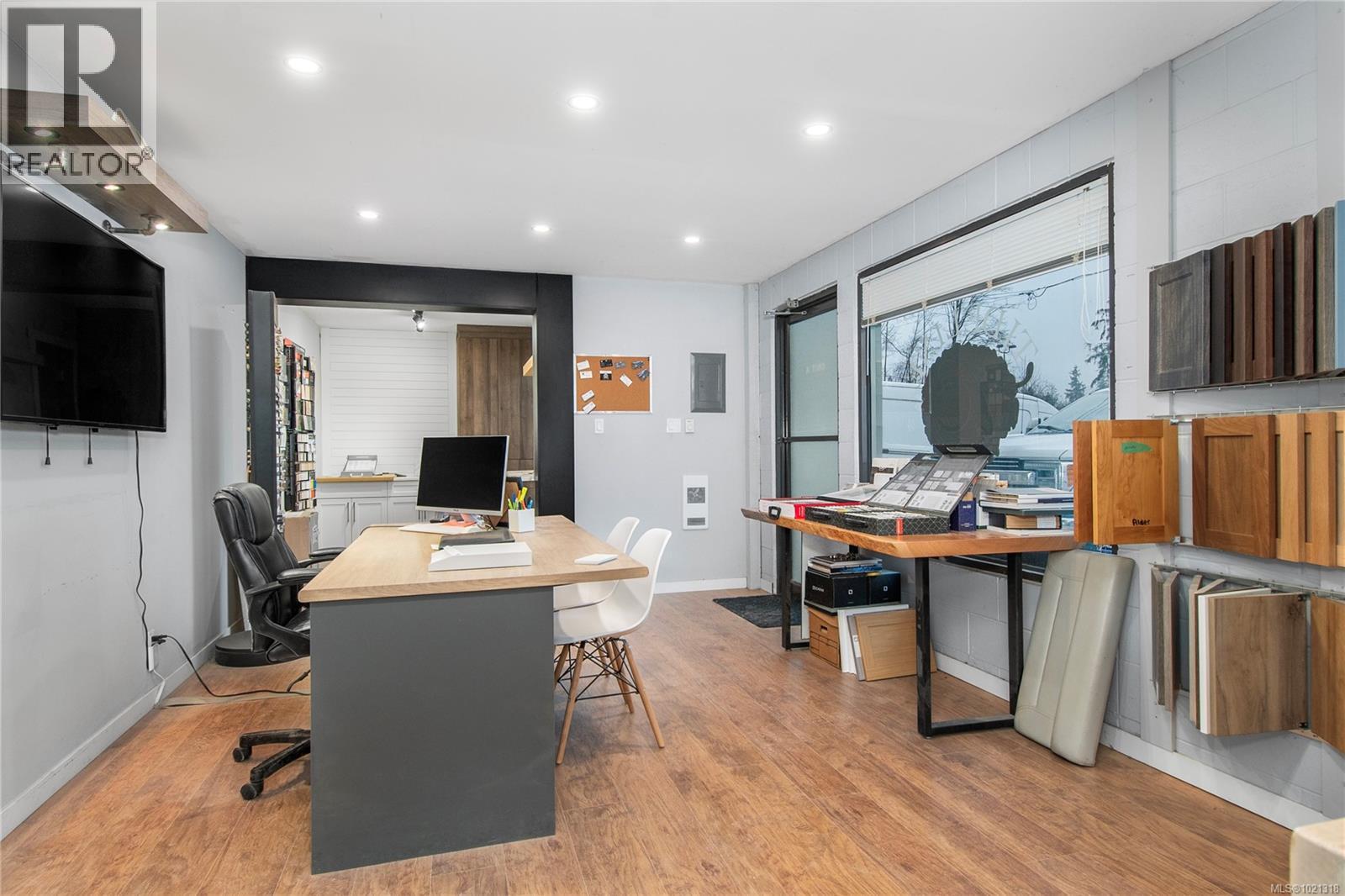 J, K, L, M 1580 Willow St, Campbell River, British Columbia  V9W 3M7 - Photo 7 - 1021318