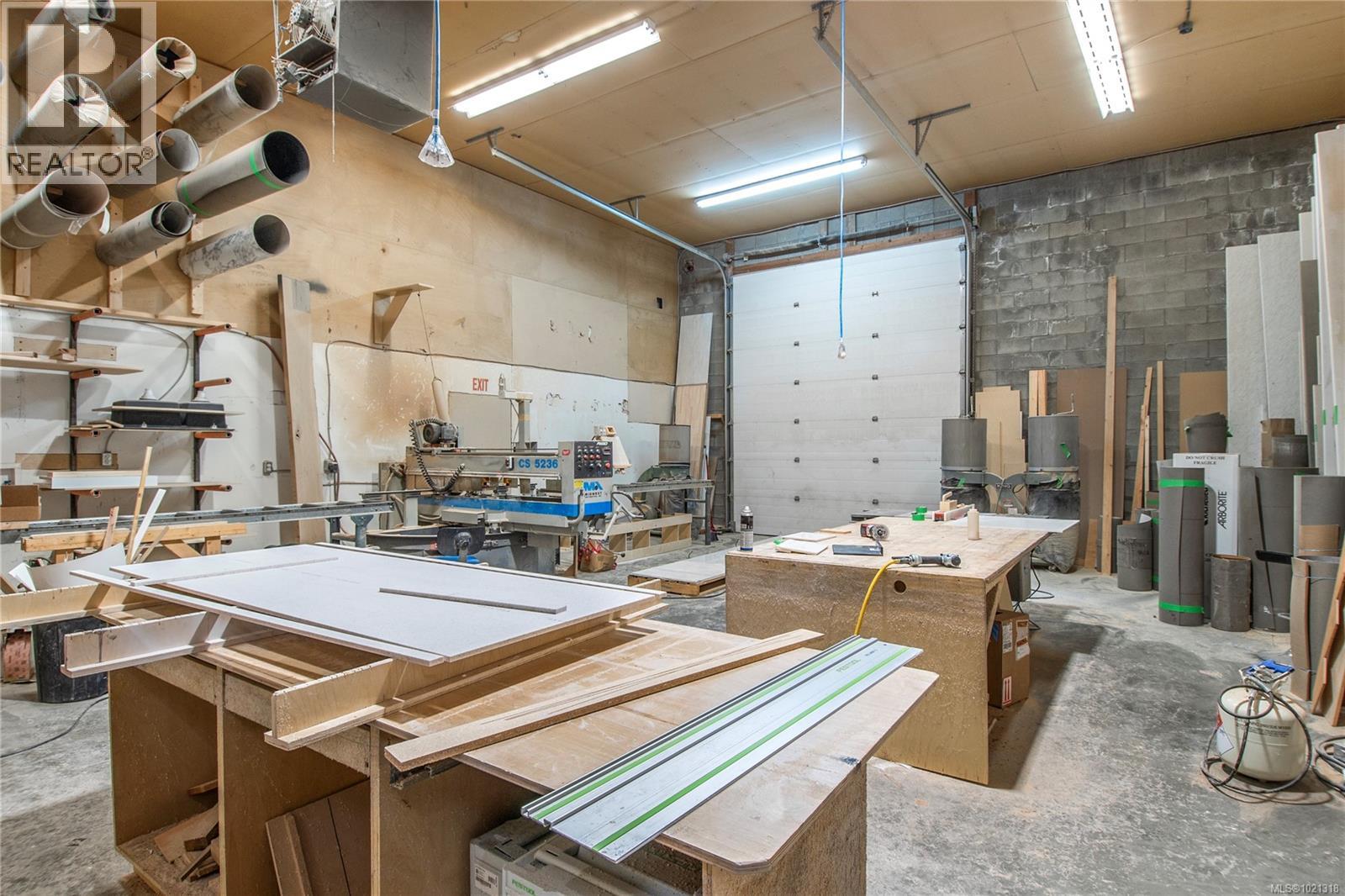 J, K, L, M 1580 Willow St, Campbell River, British Columbia  V9W 3M7 - Photo 5 - 1021318