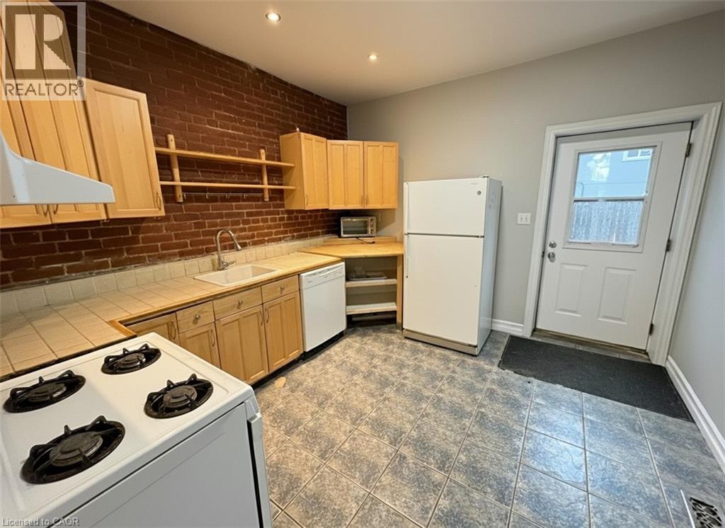 126 Park Street N, Hamilton, Ontario  L8P 3E8 - Photo 2 - 40785783