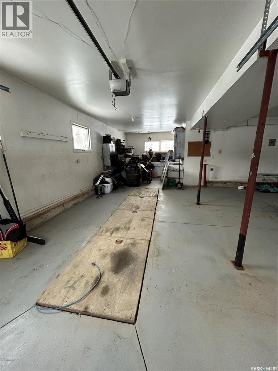 315 Hillside Drive, Kelvington, Saskatchewan  S0A 1W0 - Photo 41 - SK025034