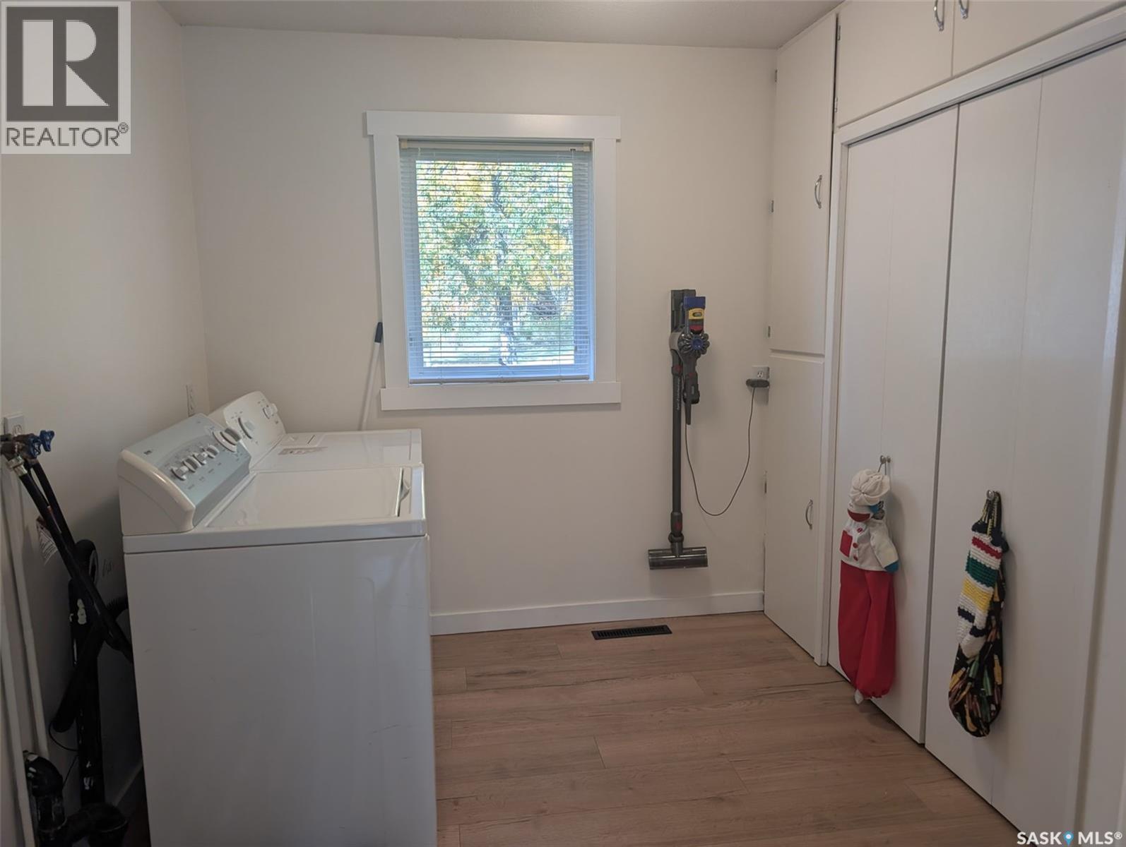 315 Hillside Drive, Kelvington, Saskatchewan  S0A 1W0 - Photo 21 - SK025034