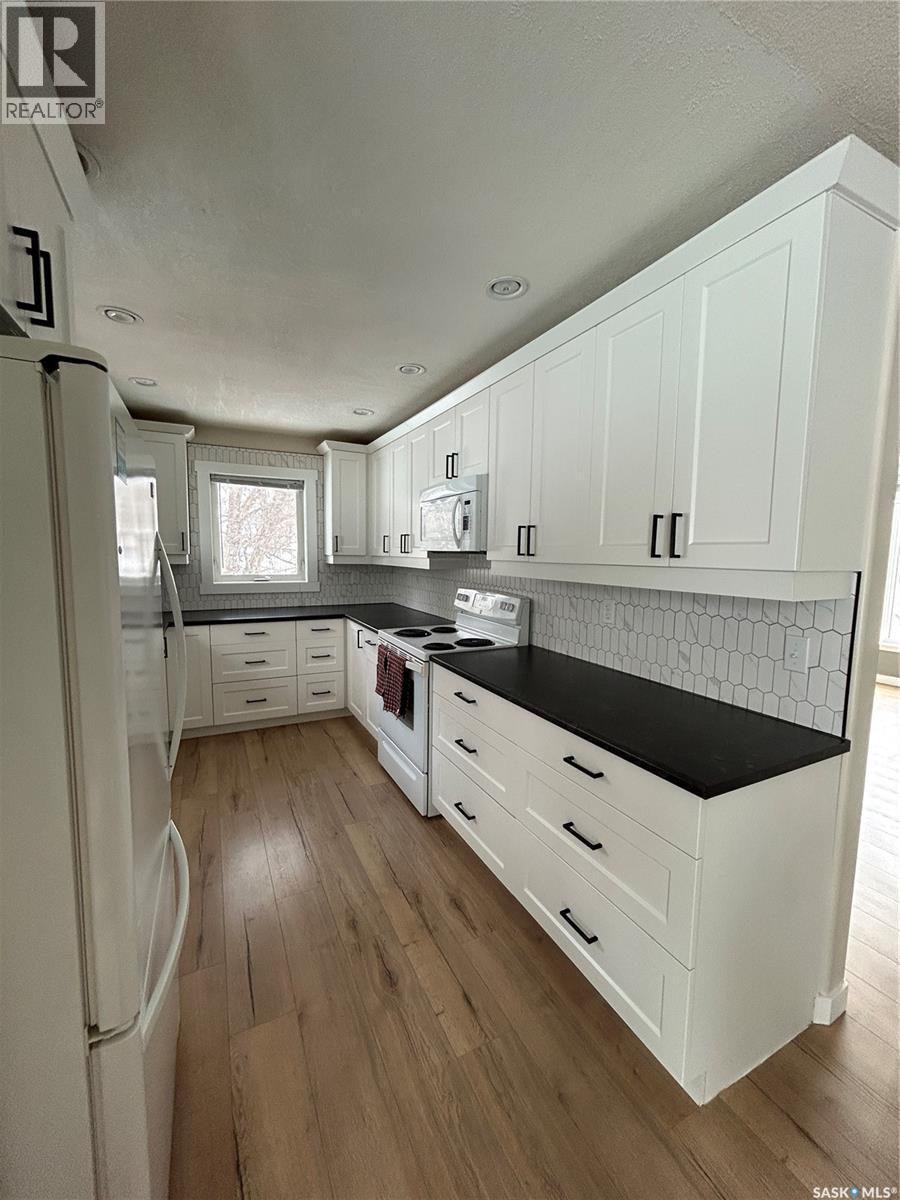 315 Hillside Drive, Kelvington, Saskatchewan  S0A 1W0 - Photo 8 - SK025034