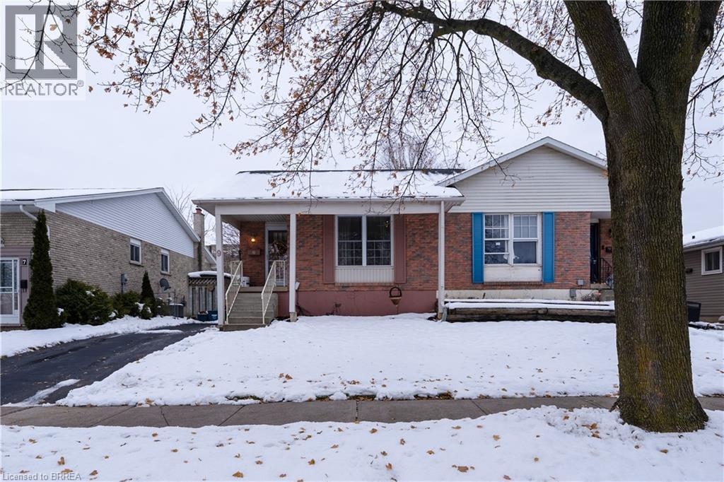 9 MAX WEBSTER Road, Brantford, Ontario