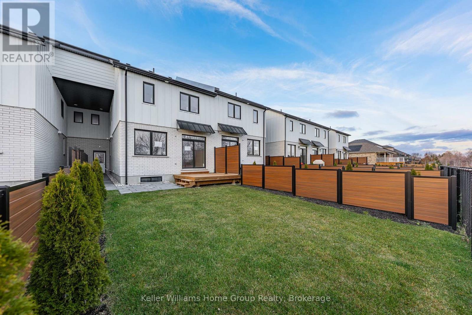 35 Halls Drive, Centre Wellington, Ontario  N0B 1S0 - Photo 48 - X12084280