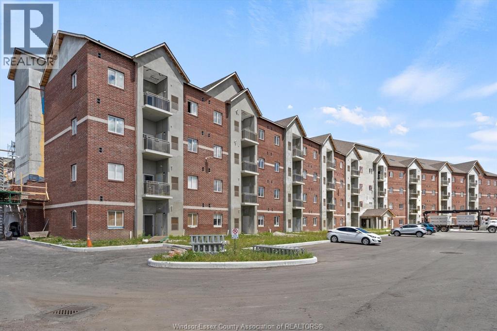 1888 WESTVIEW PARK BOULEVARD Unit# 114, LaSalle, Ontario