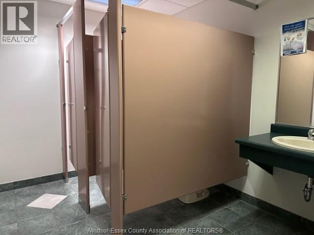 4520 Rhodes Drive, Windsor, Ontario  N8W 5C2 - Photo 16 - 25030982