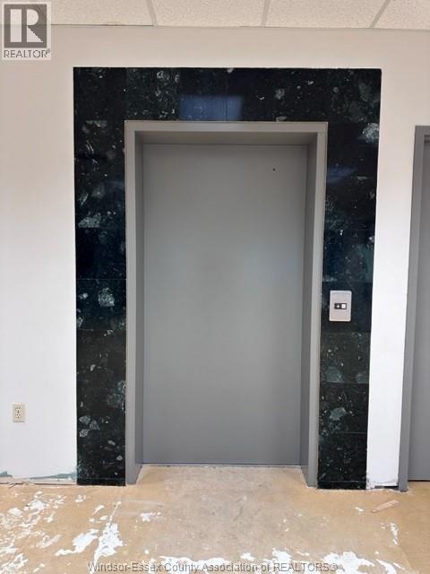 4520 Rhodes Drive, Windsor, Ontario  N8W 5C2 - Photo 7 - 25030982