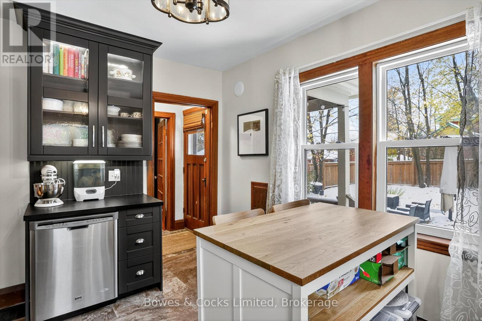 712 Bethune Street, Peterborough (Northcrest Ward 5), Ontario  K9H 4A4 - Photo 17 - X12537778