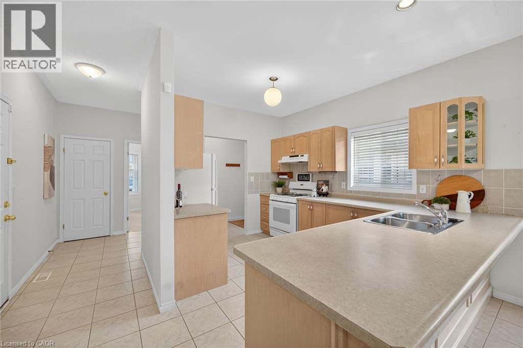 213 Nash Road S Unit# 33, Hamilton, Ontario  L8K 6S2 - Photo 11 - 40778928