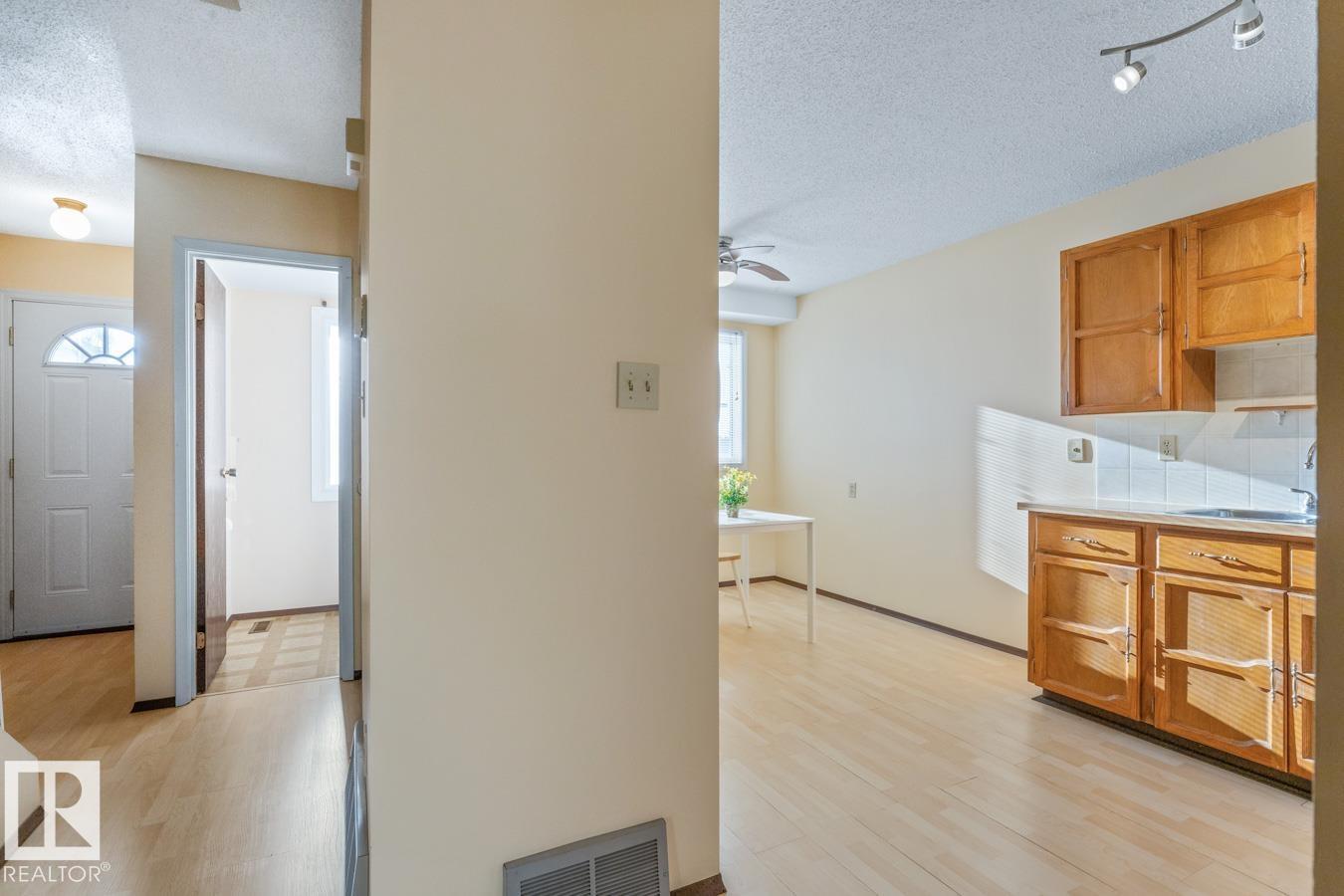 1285 Hooke Rd Nw, Edmonton, Alberta  T5A 4A5 - Photo 5 - E4466300