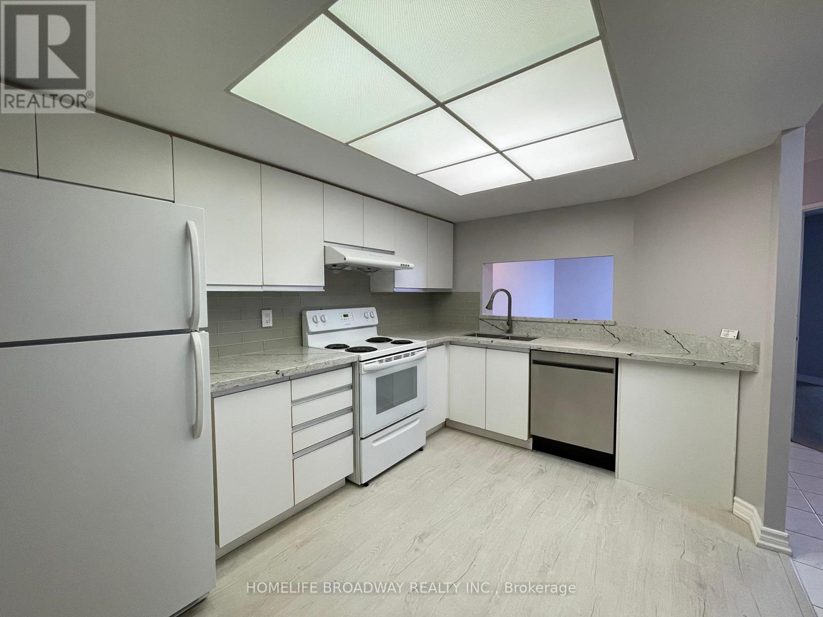 1409 - 350 Alton Towers Circle, Toronto, Ontario M1V 5E3 - Photo 3 - E12533210