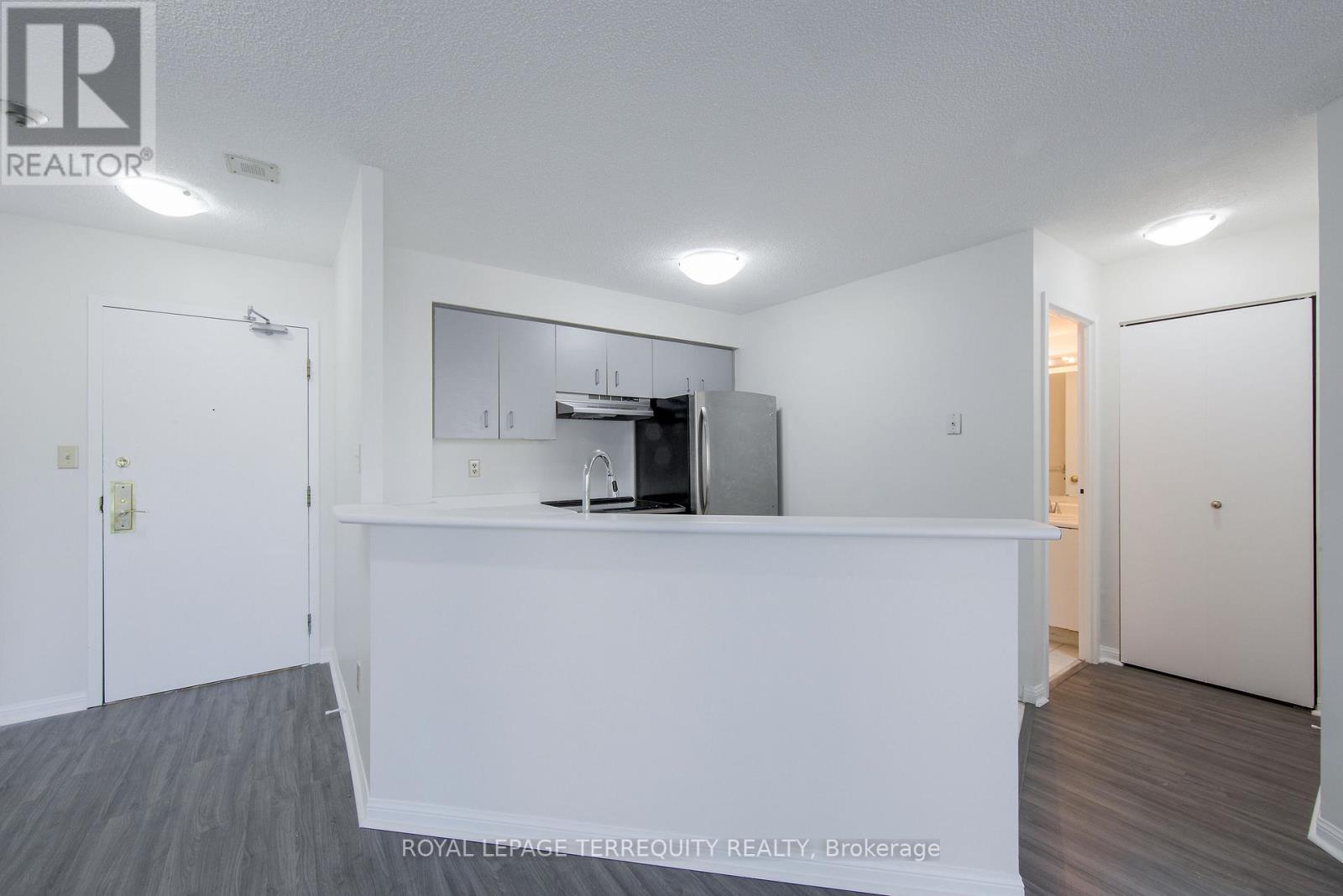 2101 - 25 Grenville Street, Toronto, Ontario  M4Y 2X5 - Photo 16 - C12594390