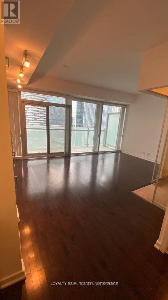 1311 - 12 York Street, Toronto, Ontario M5J 2Z2 - Photo 10 - C12594412