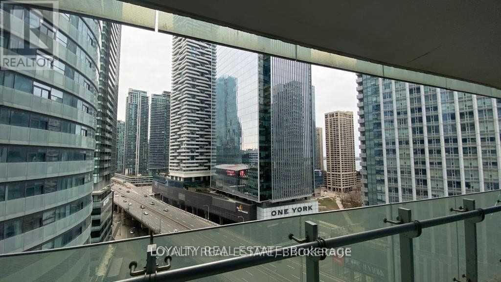 1311 - 12 York Street, Toronto, Ontario M5J 2Z2 - Photo 17 - C12594412