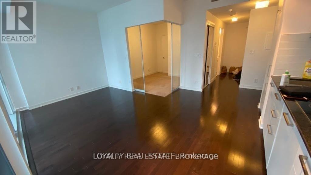 1311 - 12 York Street, Toronto, Ontario M5J 2Z2 - Photo 9 - C12594412