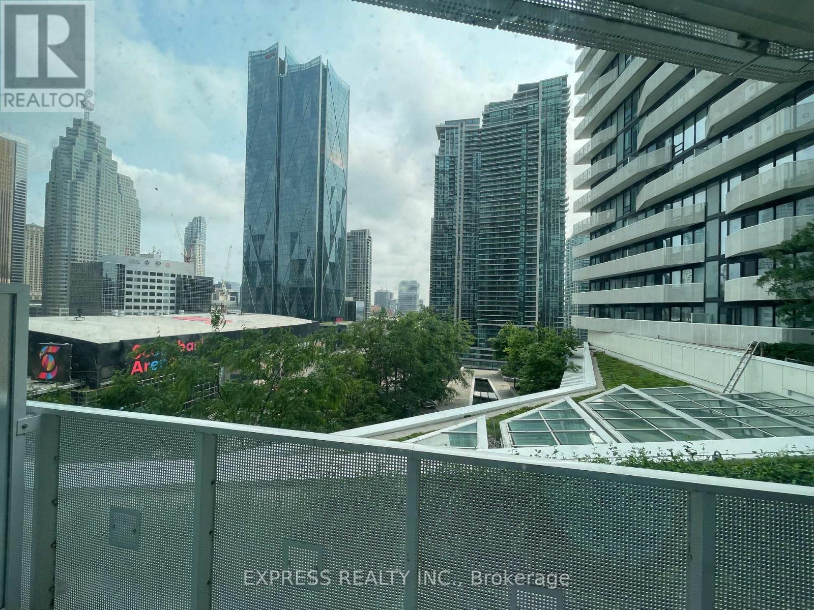 1005 - 100 Harbour Street, Toronto, Ontario M5J 0B5 - Photo 9 - C12594438