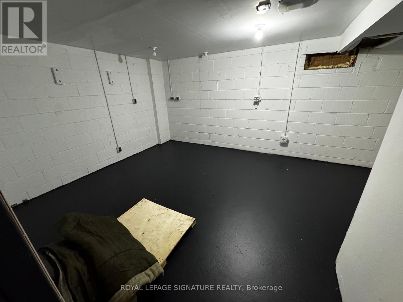 C - 1237 Woodbine Avenue, Toronto, Ontario M4C 4E5 - Photo 10 - E12594394