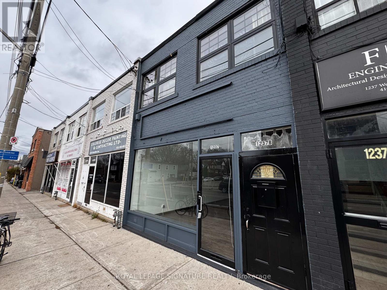 C - 1237 Woodbine Avenue, Toronto, Ontario M4C 4E5 - Photo 2 - E12594394