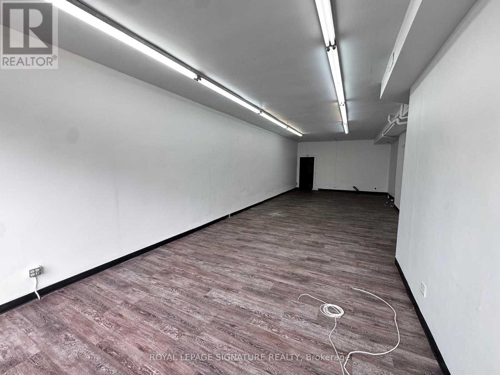 C - 1237 Woodbine Avenue, Toronto, Ontario M4C 4E5 - Photo 4 - E12594394