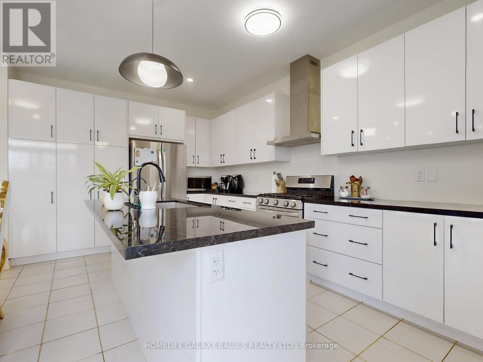 13 Thelma Drive, Whitby, Ontario L1P 0N3 - Photo 12 - E12594416