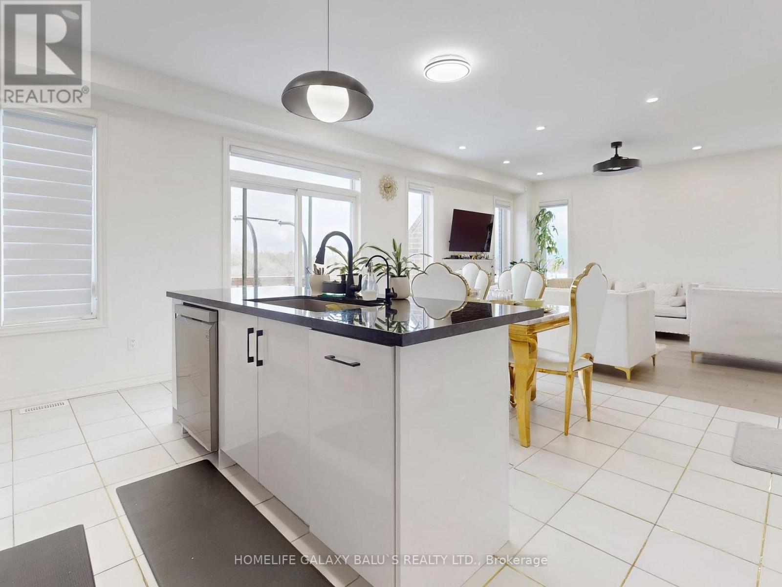 13 Thelma Drive, Whitby, Ontario L1P 0N3 - Photo 13 - E12594416