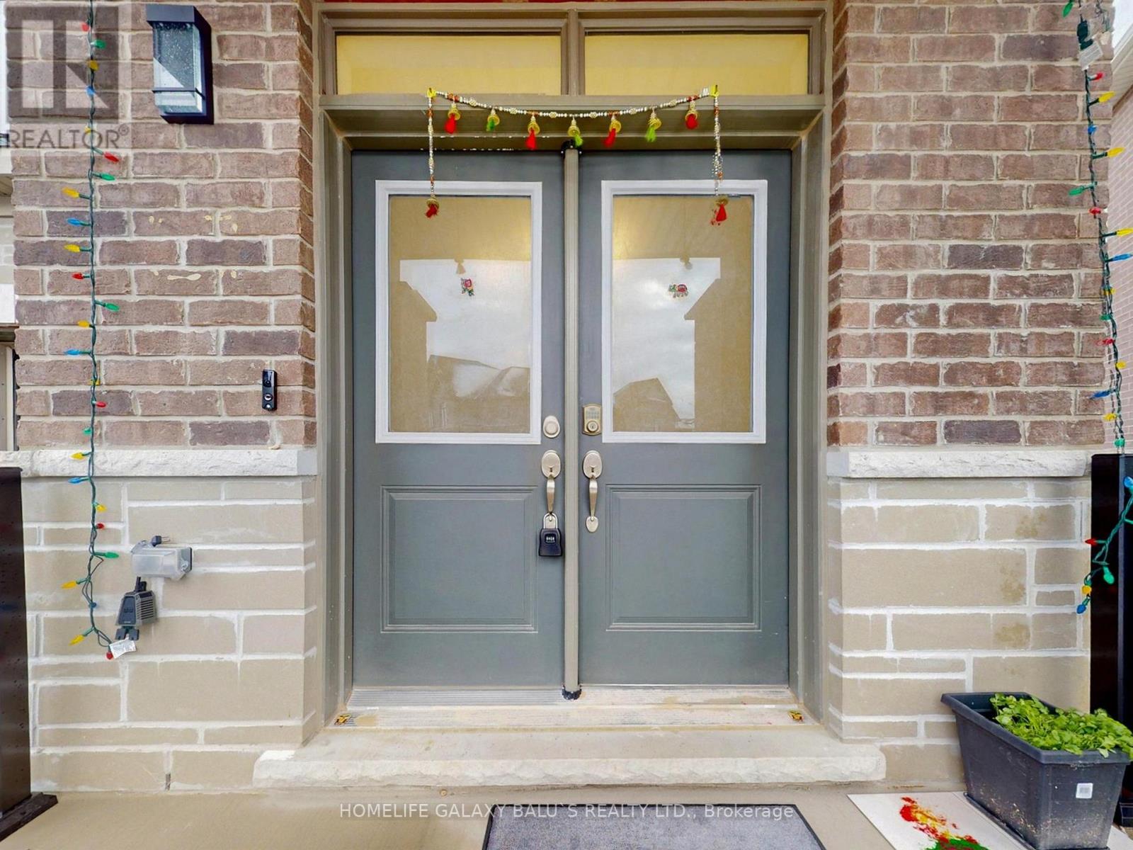 13 Thelma Drive, Whitby, Ontario L1P 0N3 - Photo 3 - E12594416