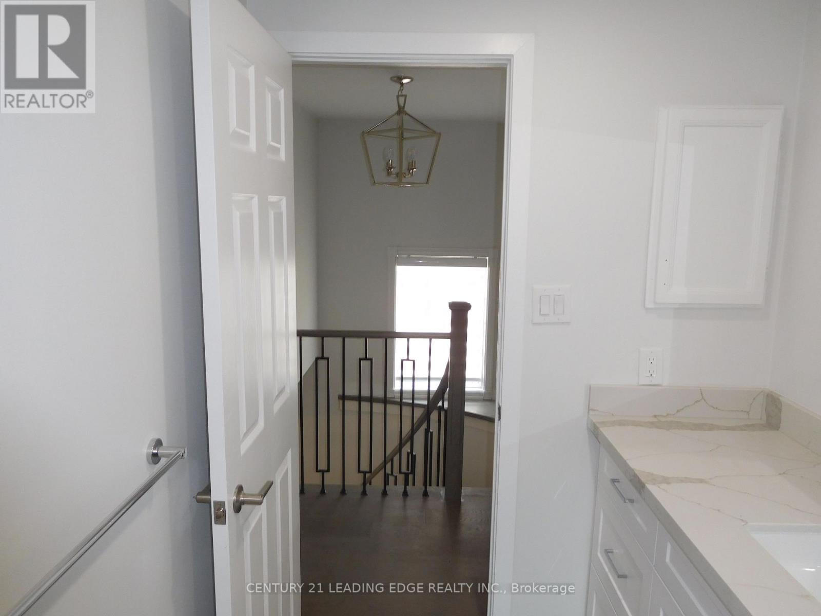 Upper - 88 Hewitt Crescent, Ajax, Ontario L1S 7B4 - Photo 16 - E12594428