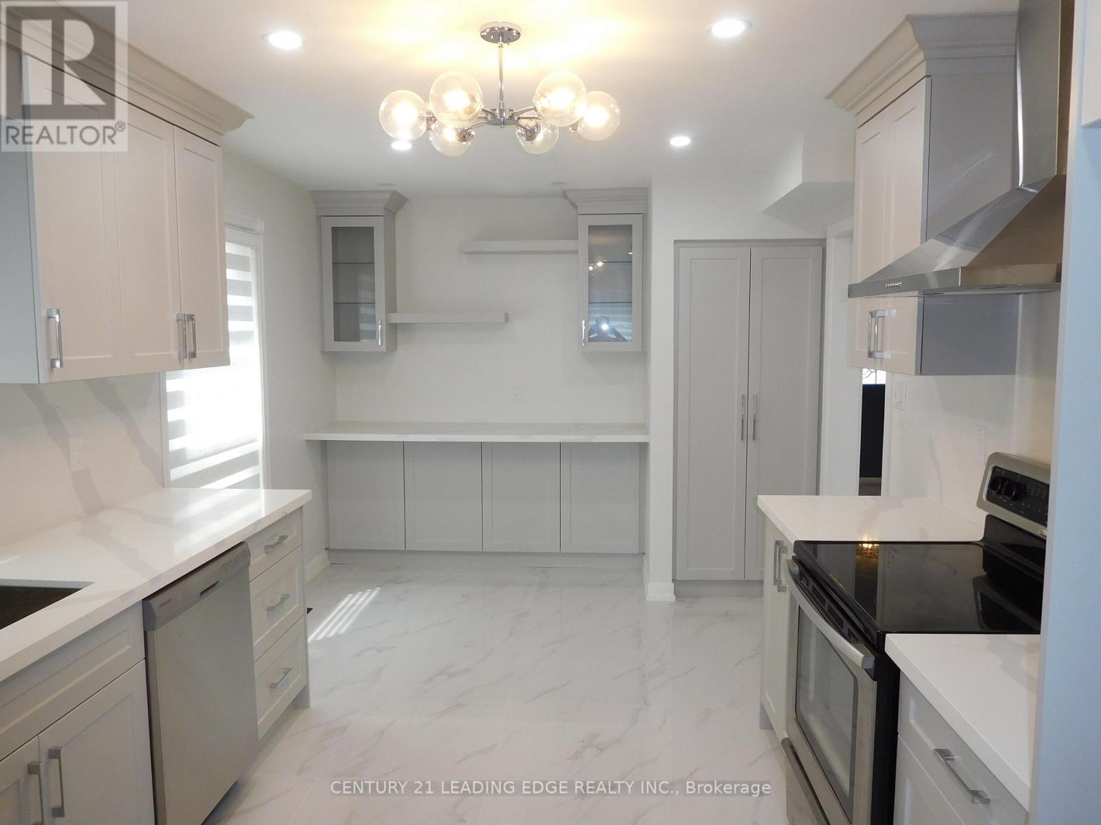 Upper - 88 Hewitt Crescent, Ajax, Ontario L1S 7B4 - Photo 4 - E12594428