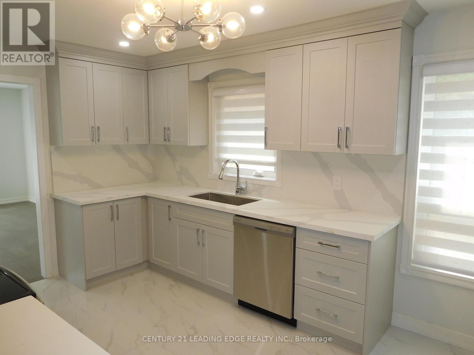 Upper - 88 Hewitt Crescent, Ajax, Ontario L1S 7B4 - Photo 5 - E12594428