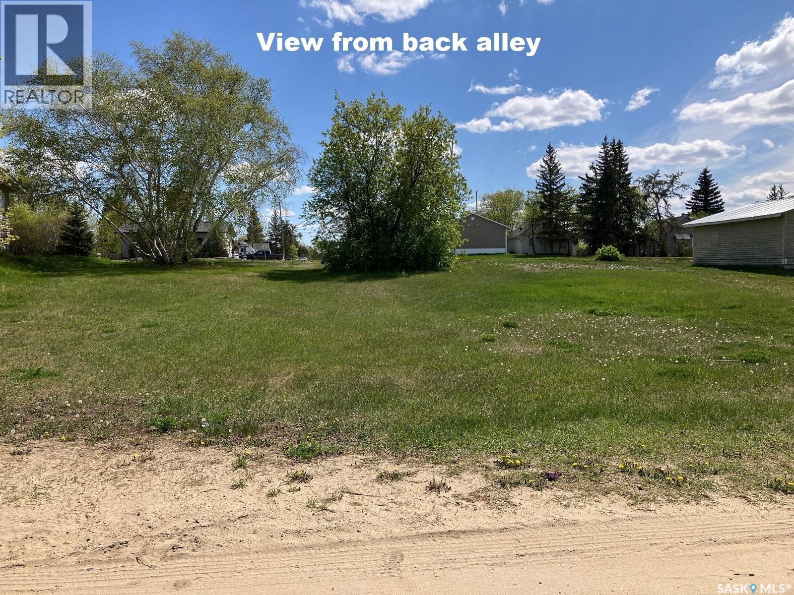 521 1st Street W, Nipawin, Saskatchewan  S0E 1E0 - Photo 3 - SK024950