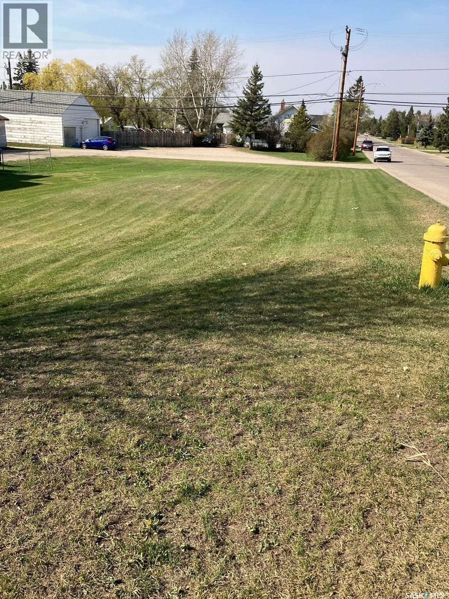 511 Nipawin Road E, Nipawin, Saskatchewan  S0E 1E0 - Photo 3 - SK024924