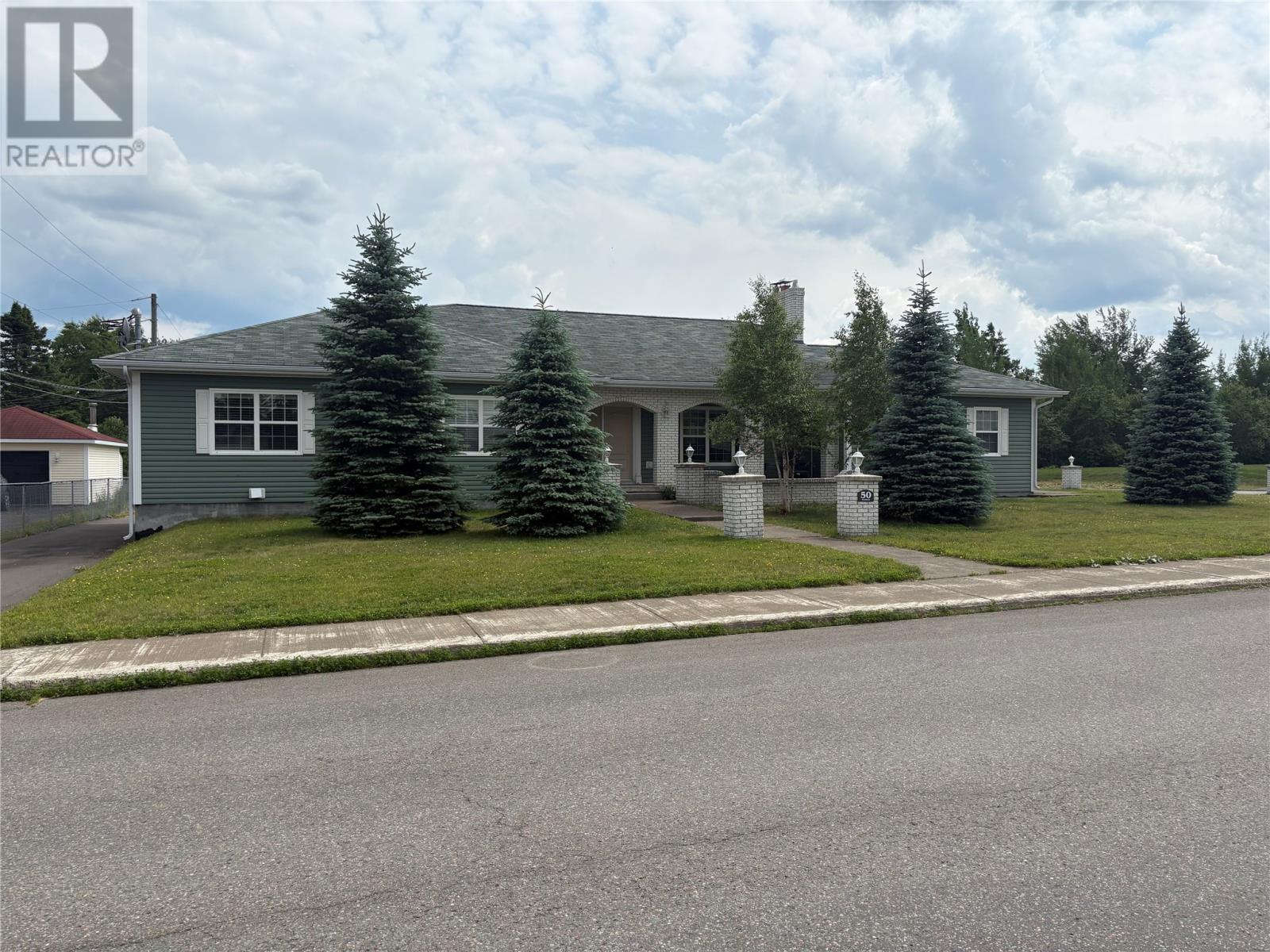 50 Thomas Street, Grand Falls Windsor, Newfoundland & Labrador  A2A 2V6 - Photo 1 - 1293024