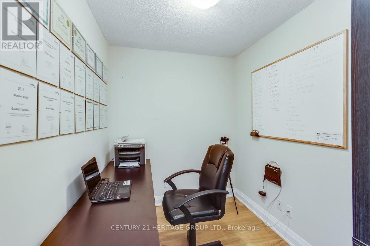 1203 - 30 North Park Road, Vaughan, Ontario  L4J 0G6 - Photo 13 - N12594328