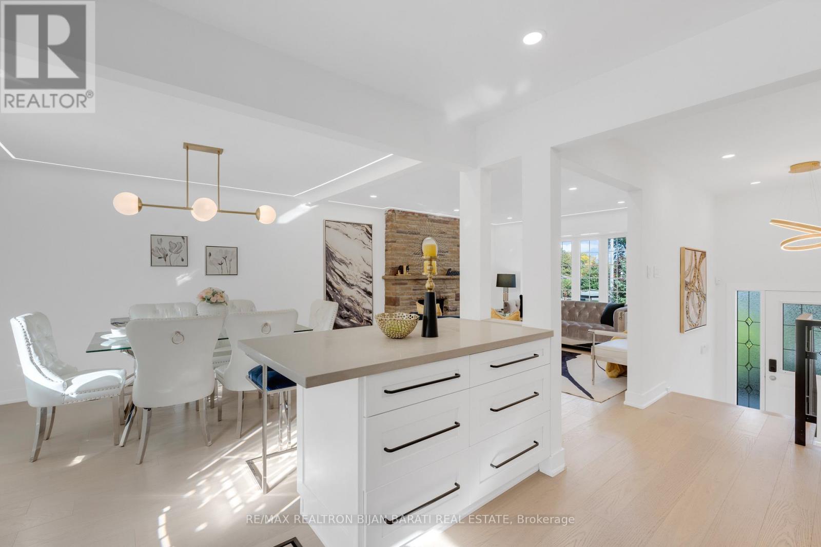 14 Henderson Avenue, Markham, Ontario L3T 2K3 - Photo 16 - N12594344