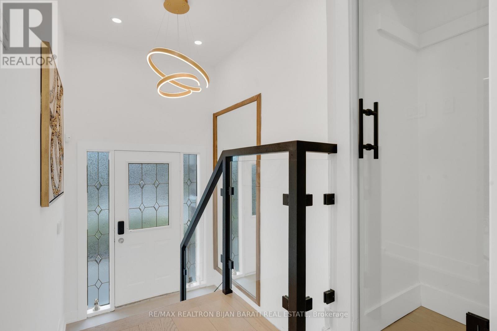 14 Henderson Avenue, Markham, Ontario L3T 2K3 - Photo 2 - N12594344