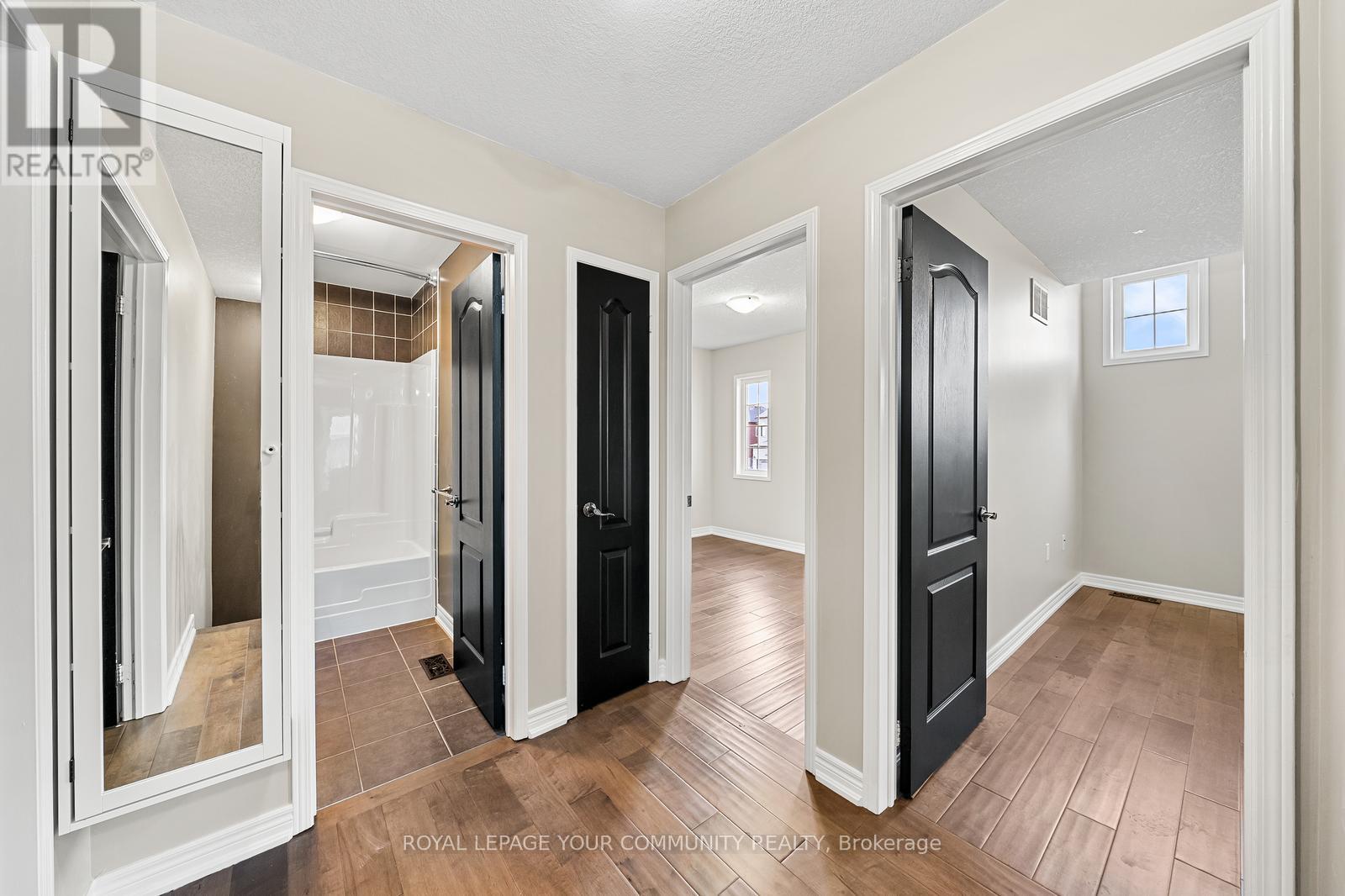 Upper - 1821 Lamstone Street, Innisfil, Ontario  L9S 4Z9 - Photo 22 - N12594442