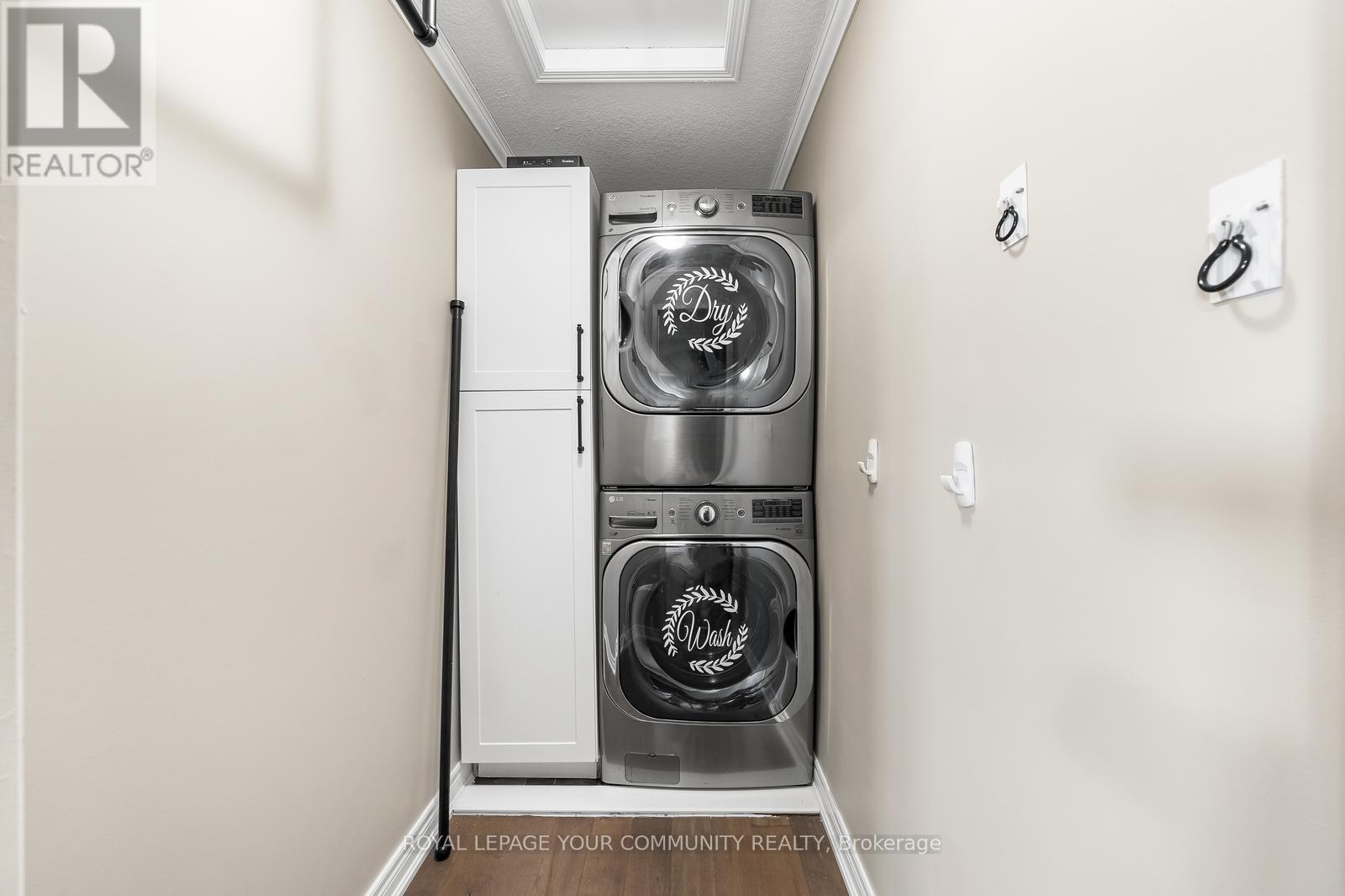 Upper - 1821 Lamstone Street, Innisfil, Ontario  L9S 4Z9 - Photo 29 - N12594442