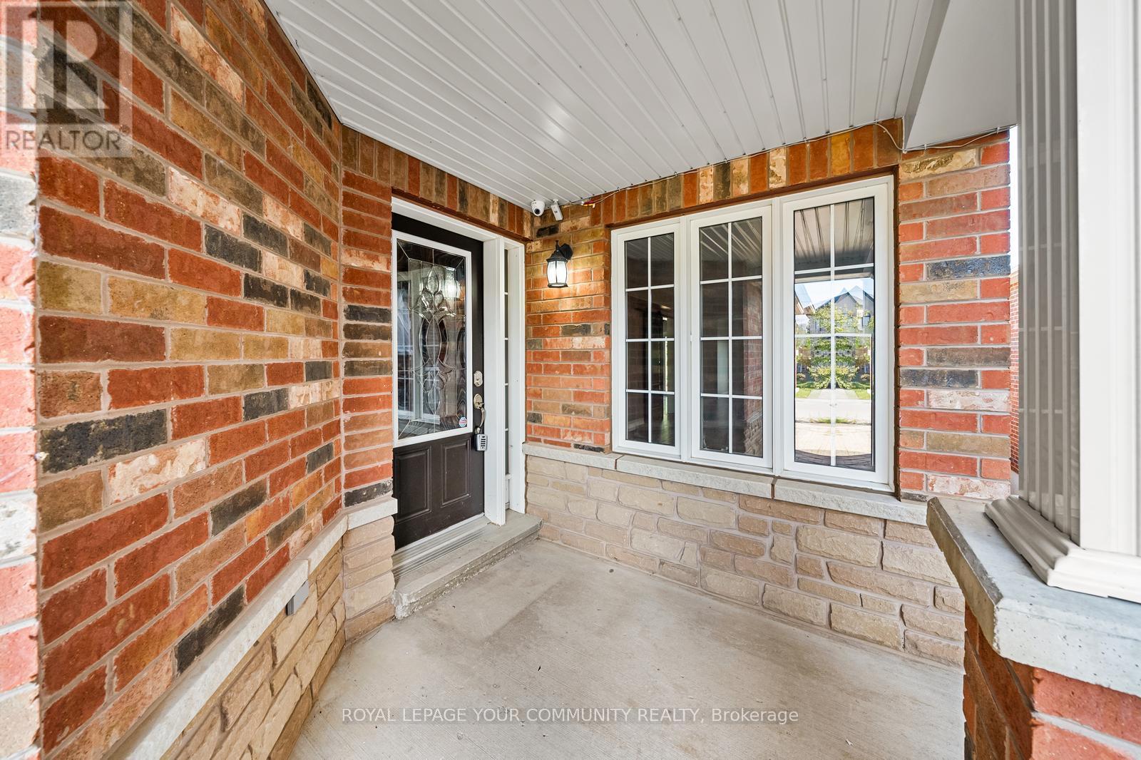 Upper - 1821 Lamstone Street, Innisfil, Ontario  L9S 4Z9 - Photo 3 - N12594442